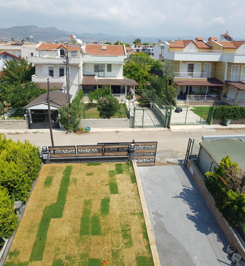 DİKİLİ SALİHLER SATILIK 4+1 VİLLA