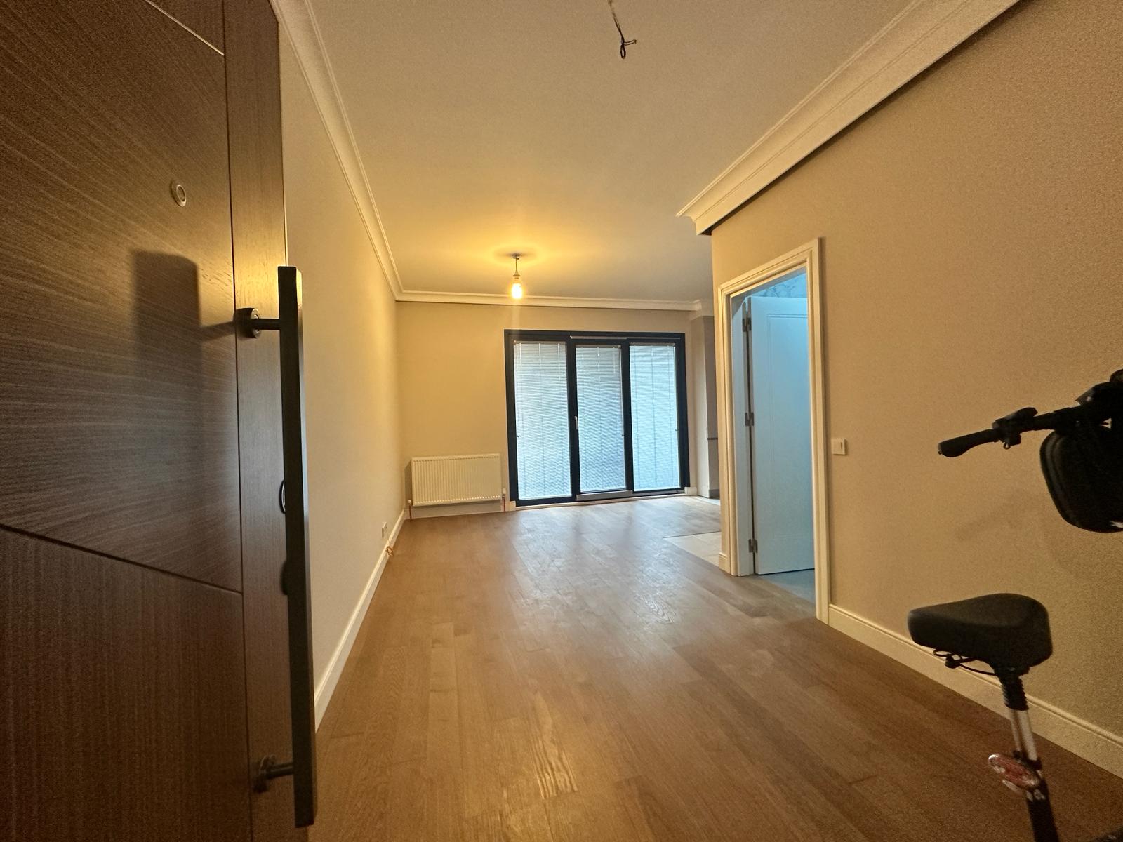 CADDEBOSTAN'DA BAĞDAT CADDESİ'NE YAKIN, KONFORLU 1+1 DAİRE