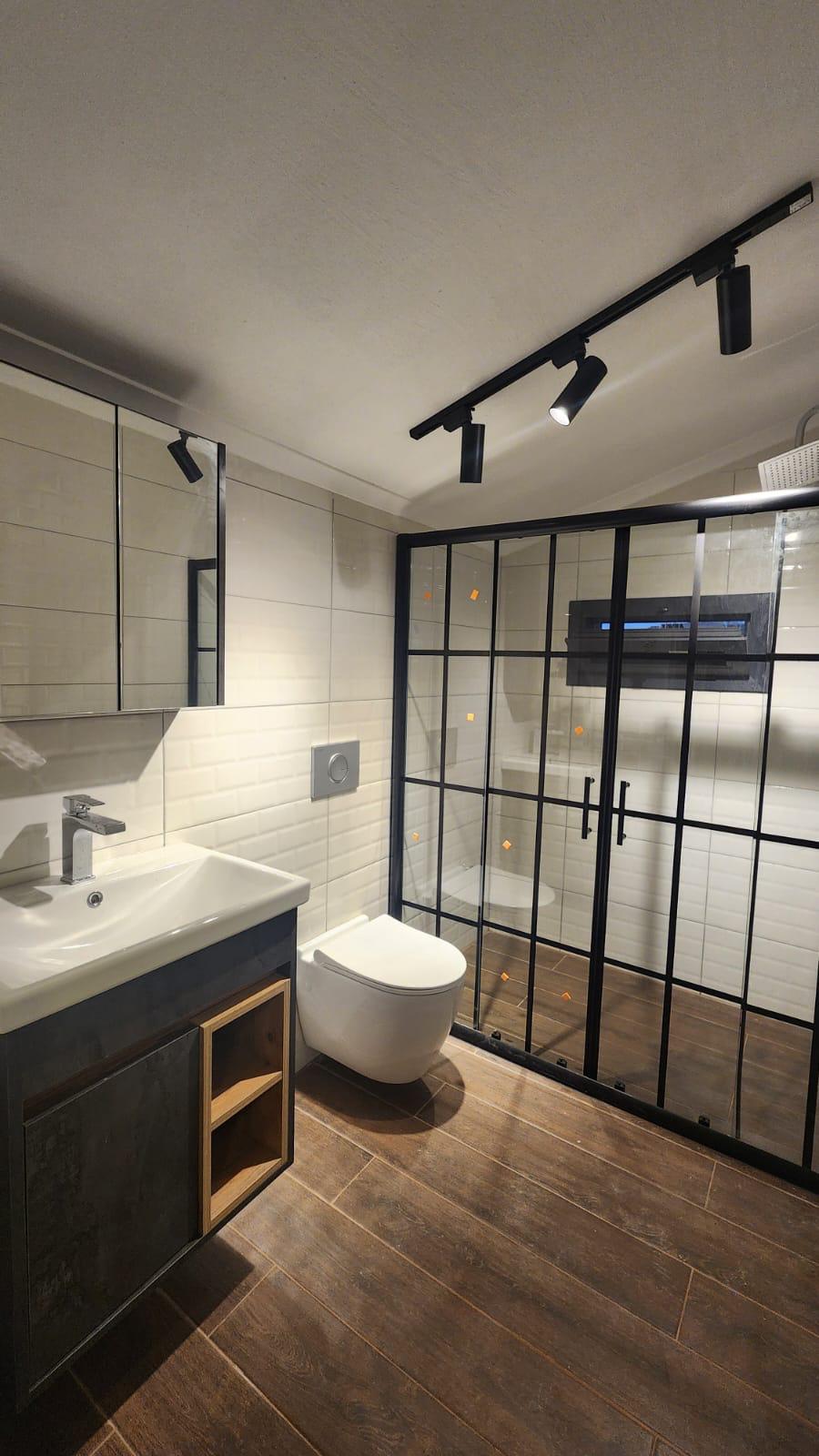 Dikili Merkezde Satılık 3+1 Triplex Villa – Denize 350 Metre Mesafede