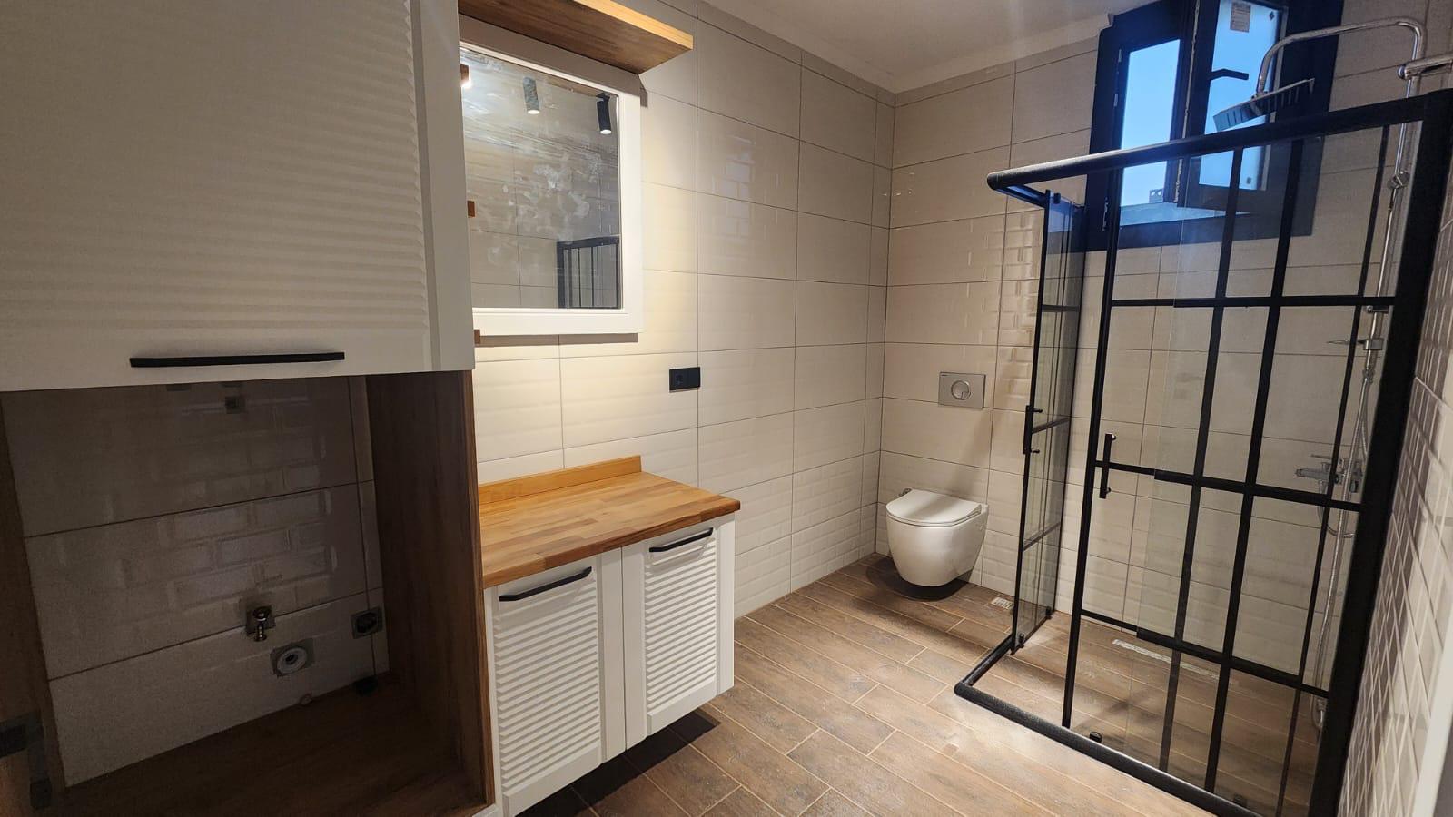 Dikili Merkezde Satılık 3+1 Triplex Villa – Denize 350 Metre Mesafede