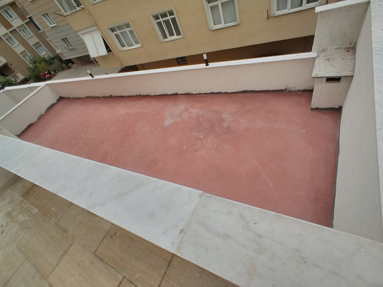 MALTEPE ZÜMRÜTEVLER KURUMSALA UYGUN MAĞAZA 